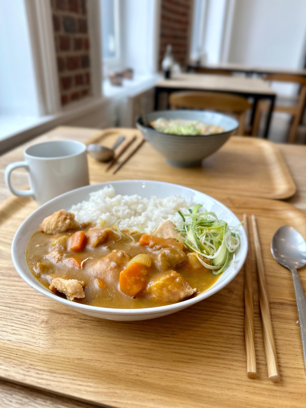 Curry japonais kare raisu, riz et légumes